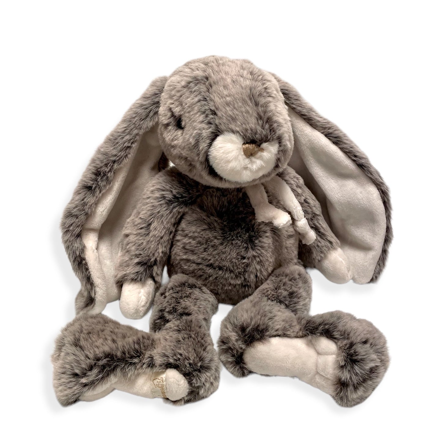 Mjuk kanin med namn broderat i örat. Kaninen är ganska stor och extremt mjuk och gosig. Gyllene Tråden broderar barnets namn i örat på beställning.